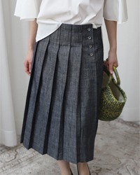 (human woman)denim pleats skirt